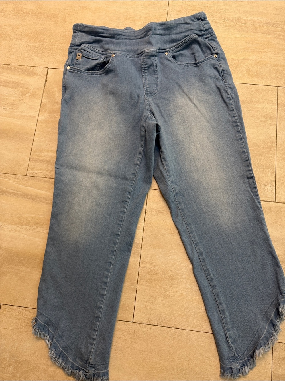 Belle by Kim Gravel Medium Blue Wide-Leg Crop Jeans with Frayed Hem